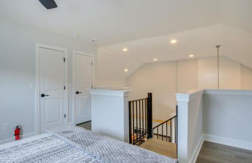 Walk to Marina Lake Greenwood Retreat with Hot Tub - Foto 17