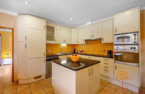 "Orange Tree Villa in Alvor - South - facing Family Villa with Private Poll" - Foto 6