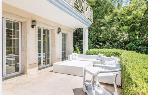 5 Bedroom Amazing Home In Cabrils - Foto 15