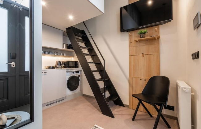 HONEST Karlín - Photo 69