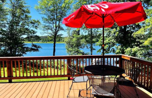 Cozy Lakefront Retreat with Game Room, Outdoor Living and Dock in Wisconsin - Foto 79