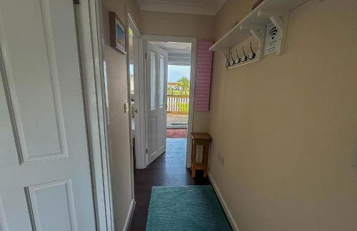 Chalet For Hire At Rainbows End Near A Beautiful Norfolk Beach Ref 31039R - Foto 14