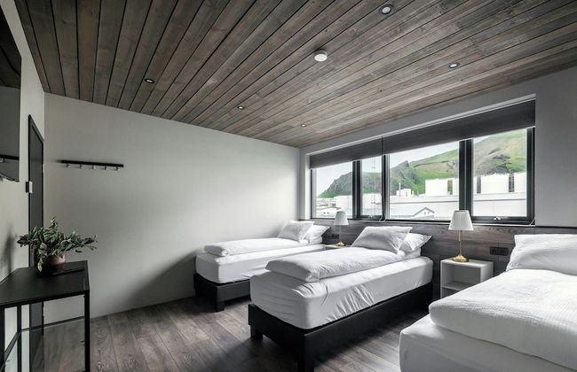 Pier Apartments - Photo 3