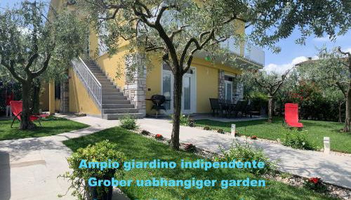 Villa Lori Apartments Garden and Beach - Foto 2