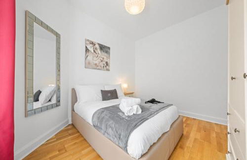 Modern Holyrood 1 Bedroom Apartment - Edinburgh - Photo 5