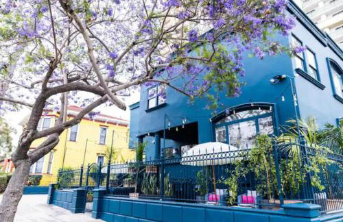 Cheerful 4BD Home in the Heart - Foto 29