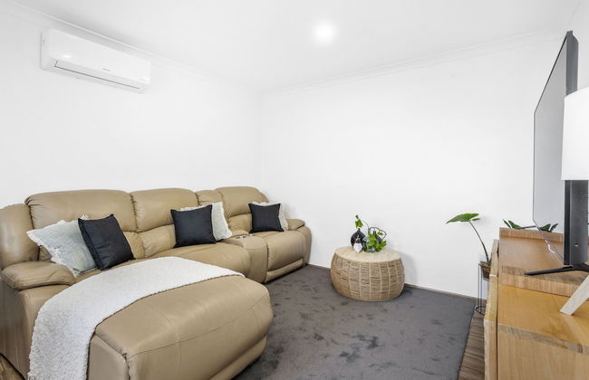 Perth Airport Hideaway - Photo 15