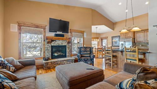 New! Black Bear Inn - Pet friendly - trailer parking - walk to lake - rustic - Foto 2