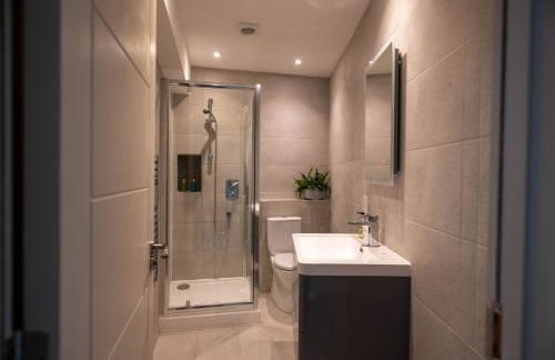 The Old Custom House - Photo 22