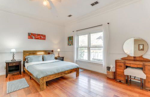 Steps to Shops and Eats Decatur Home with Large Yard - Foto 11