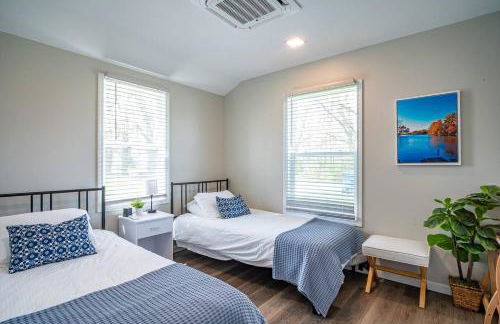 Renovated Retreat Home in Huron, close to beaches - Foto 11