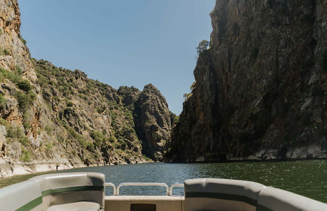 Paseo en barco por el Parque Natural del Duero Internacional - Foto 13