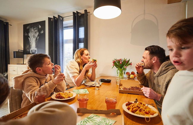 Nice Villa With Sauna, Whirlpool & Steam Shower - Photo 33