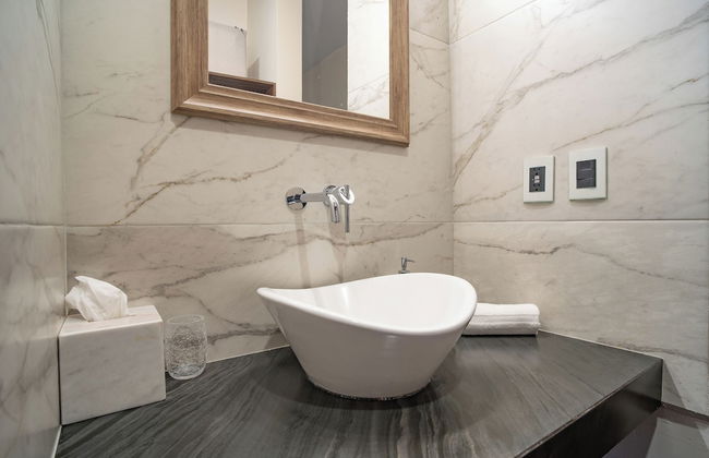 Luxurious 5-bedroom House With Air-conditioning & Private Rooftop in Juriquilla - Foto 29