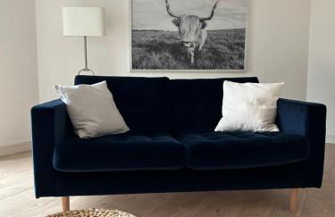 Stafford 2 Bedroom Apartment in Prime Location with Secure Parking - Foto 3