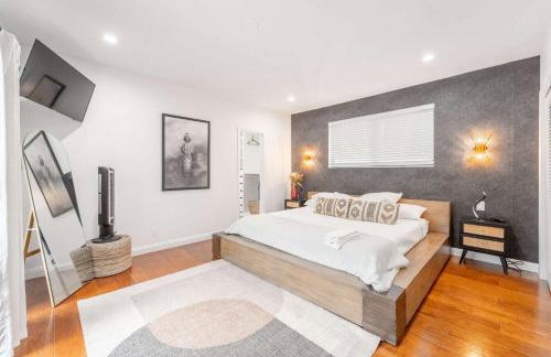 Resort Style Backyard Heated Pool Hot Tub Fire Pit - Foto 20