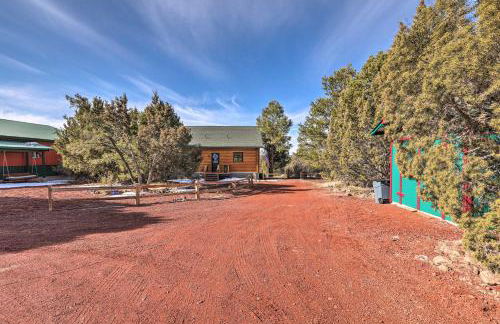 Quaint Williams Cabin Near Grand Canyon - Photo 3