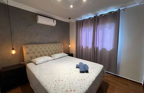 Espaçosa casa próxima ao Centro - Foto 7