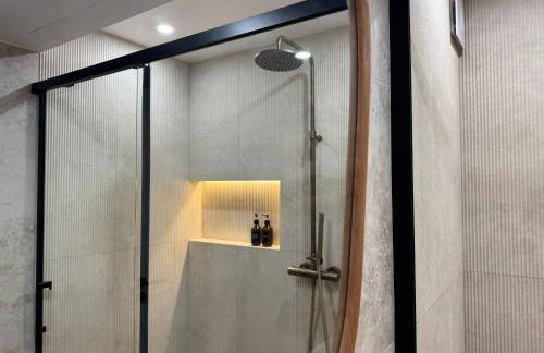 Appartement avec terrasse et parking centre St-Tropez - Photo 19