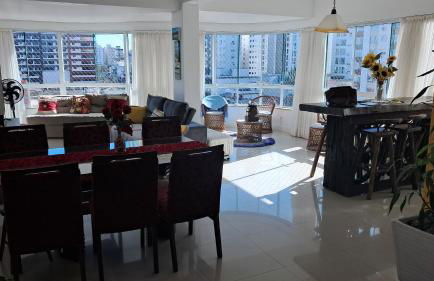 Confortável apartamento na praia - Foto 4