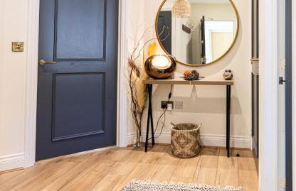 Chic, immaculate Warwick apartment sleeps 4,2 bathrooms, free private parking, easy walk to Warwick, canal-side pub on doorstep - perfect for family breaks, the races or work stays - Foto 8