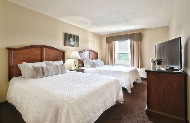 Four Seasons Island Resort - Photo 19