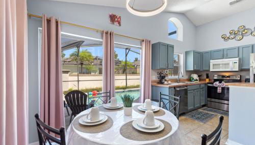 Luxe 3BR 2BA Oasis with Pool & Designer Touches, Disneyland, Legoland - Foto 3, dishwasher