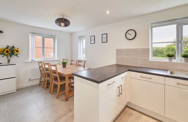 Host Stay Cayton Bay Cottage - Foto 10