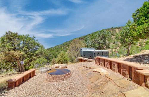Mountainside Yurt with Views Less Than 3 Mi to Black Canyon! - Foto 17