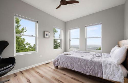 Modern Escape w Mountain Views Fire Pit & Swing - Foto 17