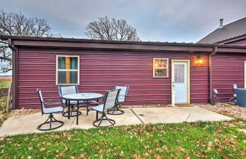 St Charles Hilltop Mansion with Mod Interior! - Foto 22