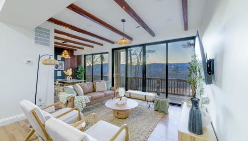 Ridgetop Hideaway 12-Guest Oasis with Hot Tub & Epic Views Near Winery Tours & Trails - Pets are allowed by request - Foto 1