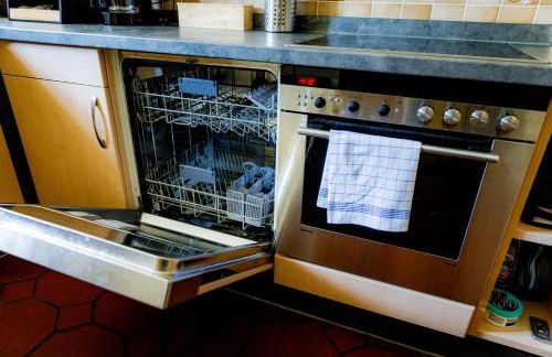 C4S COME4STAY - Alpenblick Watzmann-Kehlstein - TOP Lage im Berchtesgadener Land I bis zu 10 Personen I große Terrasse mit Blick auf die Berge I Smart TV I Billiard I WLAN I kostenloser Parkplatz - Foto 31