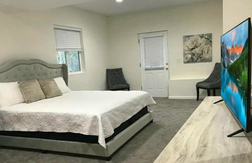 Spacious Ski Chalet W Indoor Hotub & Sep Suite! - Foto 24