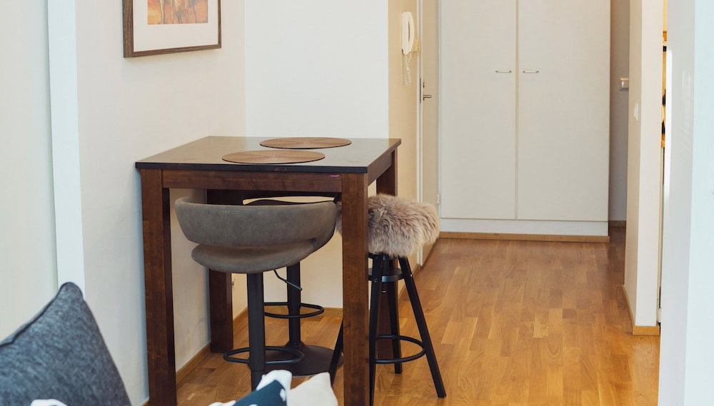 Relax & Explore, Sauna, Metro & Malls 3 Mins Away - Foto 1, Imagen principal