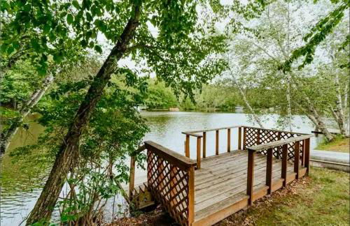 Charming, Pet-friendly Lake front Retreat WiFi - Foto 35