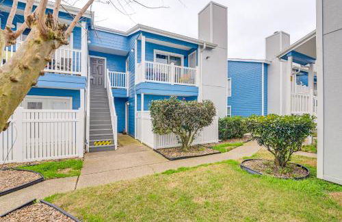 Less Than 1 Mi to Beach Galveston Condo with Fenced Patio - Foto 3