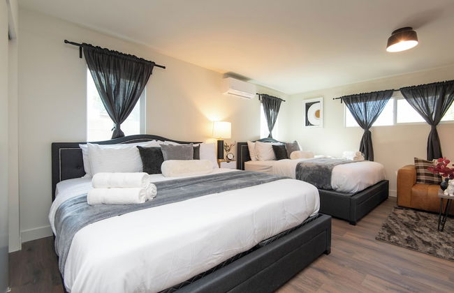 Stunning Studio Near DTLA - Photo 2