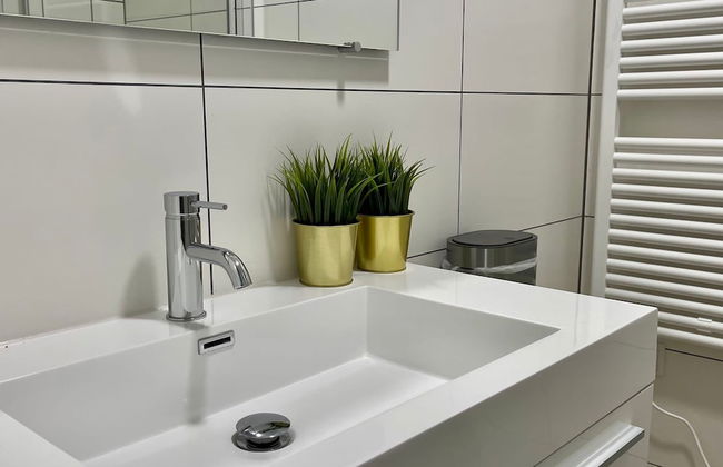 Serviced Studio Apartments in Utrecht - Photo 17