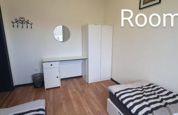 Zimmer 3 von 3 mit Gemeinschaftsbad-Küche, 30min Köln Messe Bahnhof, 5min Leverkusen Bahnhof Zentrum - Foto 3