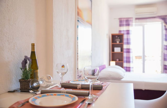 Tranquil and Stylish Apartment Kastel Novi - Photo 7