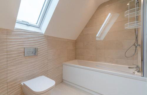 Maple House - Photo 33