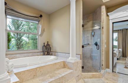 Hilltop Estate w/ Pool, Hot Tub, Fire Pit, Views Cleveland Vista by Avantstay - Foto 57