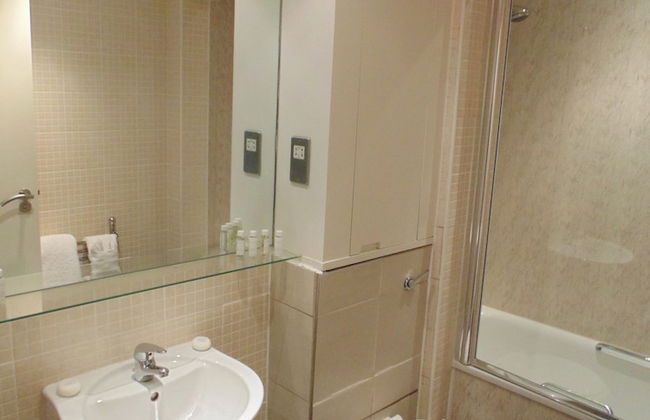 Oakwood Apartments Bow Lane - Photo 14