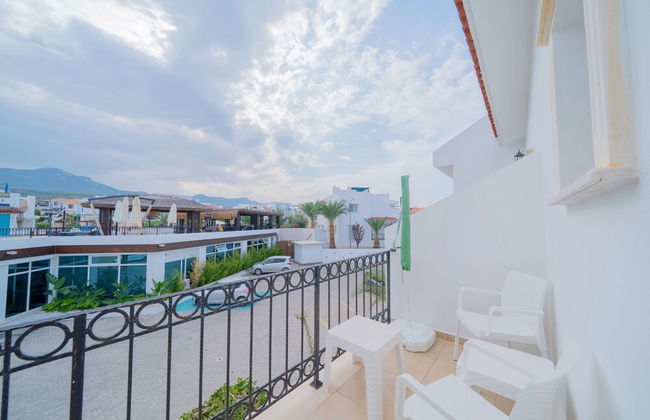 Modern Studio Apartment With Lovely sea View - Photo 8