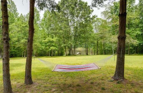 Cozy Georgia Abode with Deck, Fire Pit and Lake Access - Foto 21