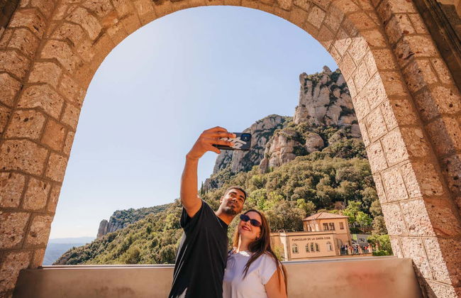 Excursion à Montserrat avec déjeuner dans une ferme traditionnelle - Photo 5