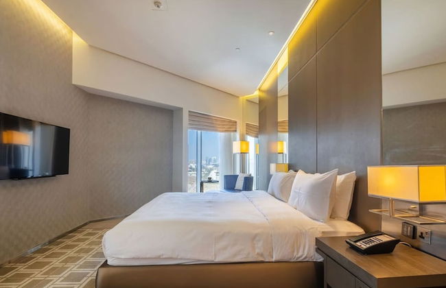 Elegant 1BR Apartment Near Dubai Frame - Photo 9