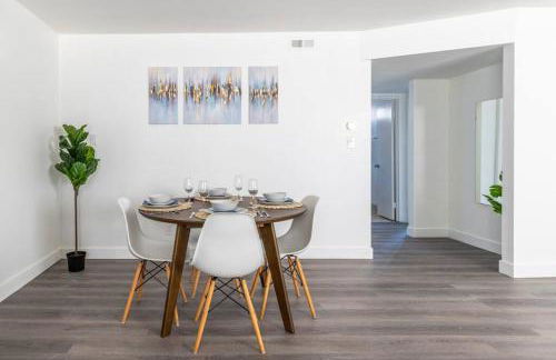 City Retreat Minutes to DT - Foto 46