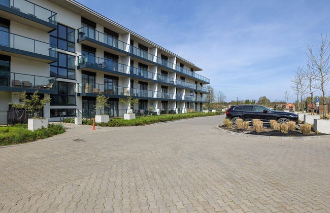 Apartment Overlooking the River, Pool, Dziwnow - Photo 29